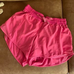 Lululemon Hottie Hot running shorts